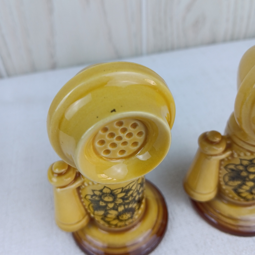 VTG Mustard Yellow Salt Pepper Shakers Of Antique Telephone w/ sunflower accent. - Picture 3 of 11